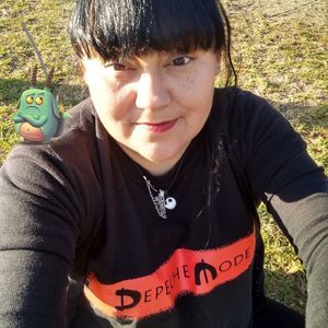 Meet your Posher, Dina